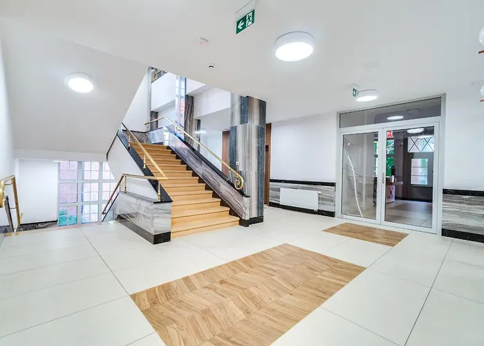 Poniatowskiego Parkside Studio~parking And Lift דירה *