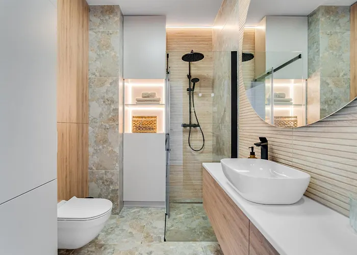 Poniatowskiego Parkside Studio~parking And Lift *